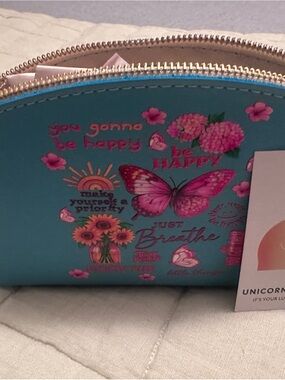 🦄 Portland Leather Eclipse Makeup Bag Aqua